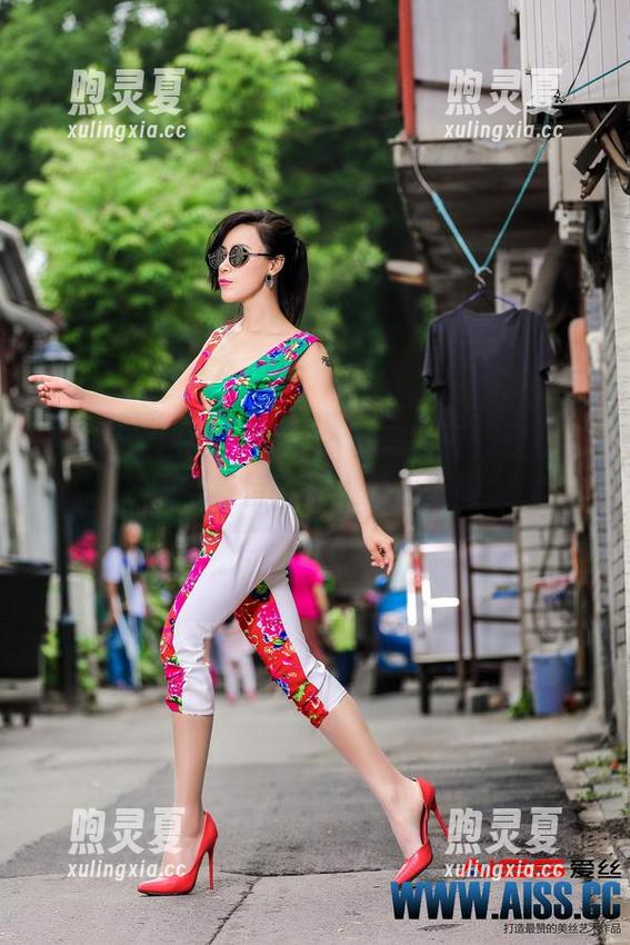 AISS爱丝(黄金版) - 私房写真：索菲的独自等待，让人想象无限