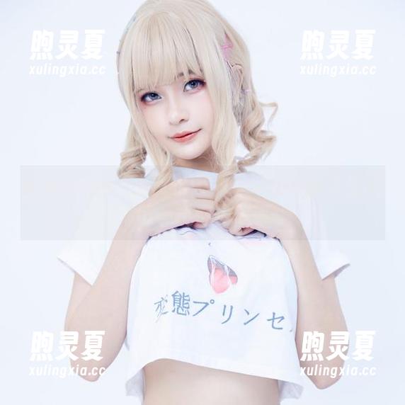 Azami 走进Azami的视界:Veronica图集里的每一帧都是故事