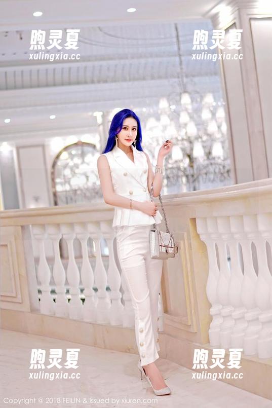 Feilin嗲囡囡-K8傲娇萌萌Vivian Feilin嗲囡囡 - 从K8傲娇萌萌Vivian的JK照片中找到生活的粉色泡泡,我要沉醉了!
