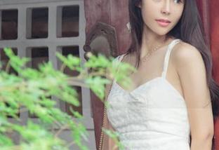 UGirls尤果网 - 照片一瞬间：尤菲儿高跟鞋让我感受到鞋与脚的心灵契合！