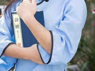 UGirls尤果网 - 快来看张美荧的天台图集分享，简直让人难以拒绝！