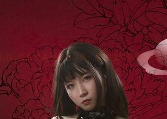 当Uki雨季的礼服邂逅写真：你绝对想不到的组合！