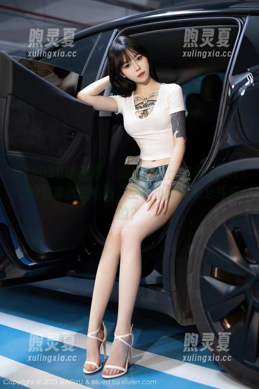XIAOYU语画界-周思乔betty XIAOYU语画界 - 探秘美图:周思乔betty的空乘制服系列,空中小姐是怎么练成的?