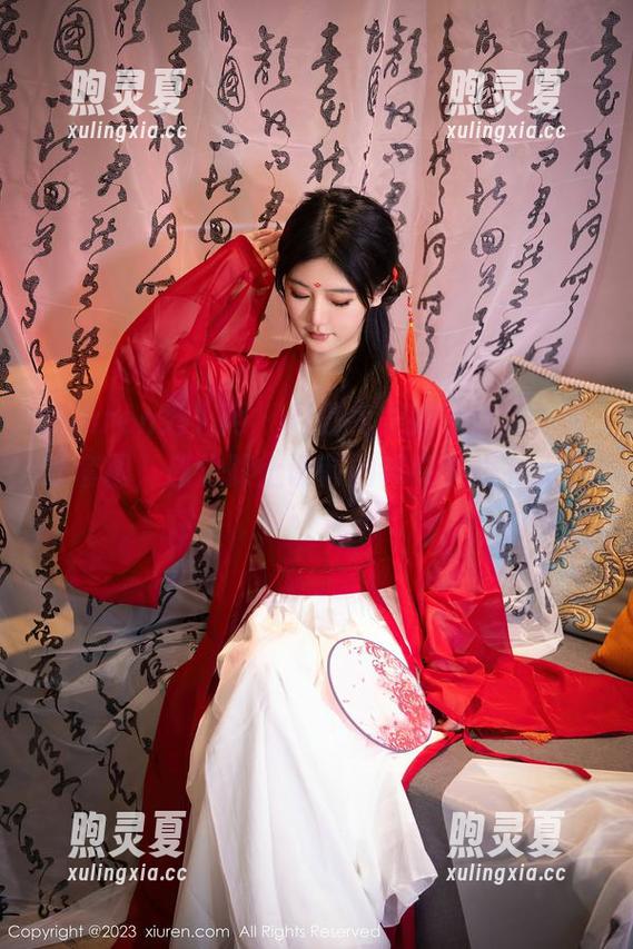 Xiuren秀人网-月野兔美妞 Xiuren秀人网 - 月野兔美妞的教室,更新套图,感觉跟上课前的神奇梦境有点像!