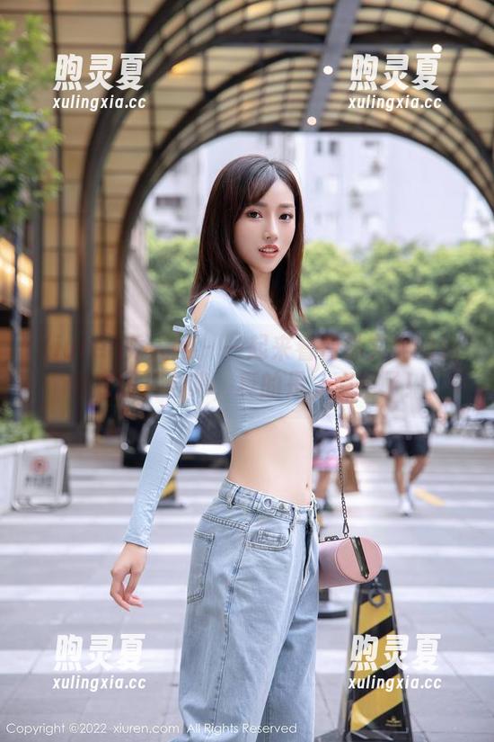 Xiuren秀人网-林文文 Xiuren秀人网 - 一起来看看林文文的连体衣图片合集,真的是,太绝了!