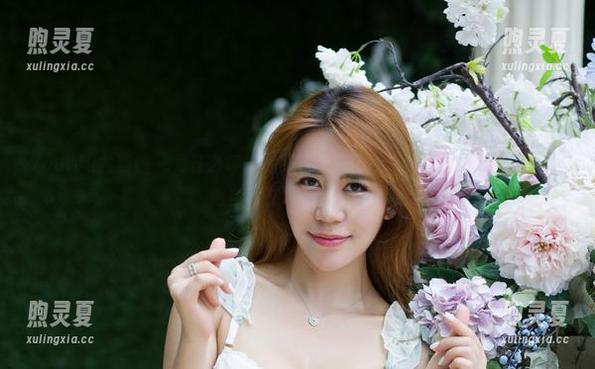 YouWu尤物馆-孟狐狸FoxYini YouWu尤物馆 - 为什么每次看到孟狐狸FoxYini的毛衣美图都会觉得自己衣柜空空如也?