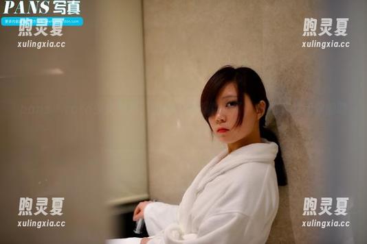 pans-roro pans - roro少女写真,仿佛时间都静止了,只剩下我和你的眼神