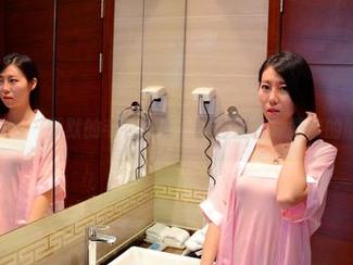 pans - 默默的毛衣写真，图包里有种微妙的触感