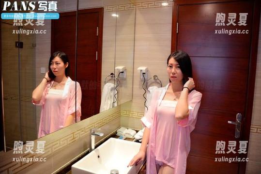 pans-默默 pans - 默默的毛衣写真,图包里有种微妙的触感