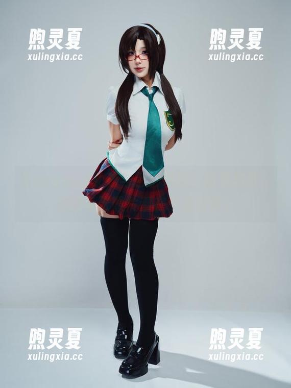 当puypuy女孩与色彩碰撞：图集精选，仿佛每张照片都在诉说故事。