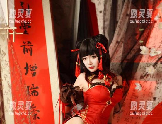 一米八的大梨子 高清大凤礼服来袭!一米八的大梨子竟然让我们都想抢着试穿!
