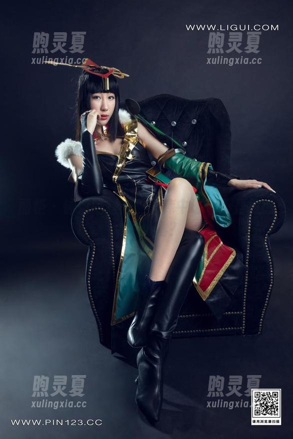 丽柜-钟情 丽柜 - 钟情的制服:图库中谁还不是被感动的粉丝?