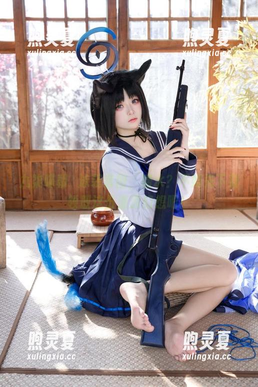 九柒喵 九柒喵朝凪泳装套图,潜水?不如先下载领取这份清凉幻想吧!