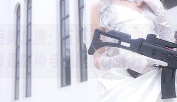 精选短裤套图：五更百鬼这次是真敢穿，真是时尚与尴尬的边缘行走啊！