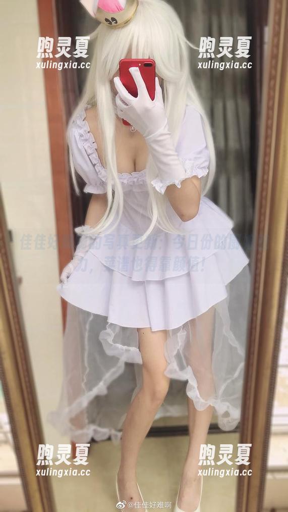 佳佳好难啊 佳佳好难啊的写真更新:今日份的厨娘魅力,菜谱也得靠颜值!