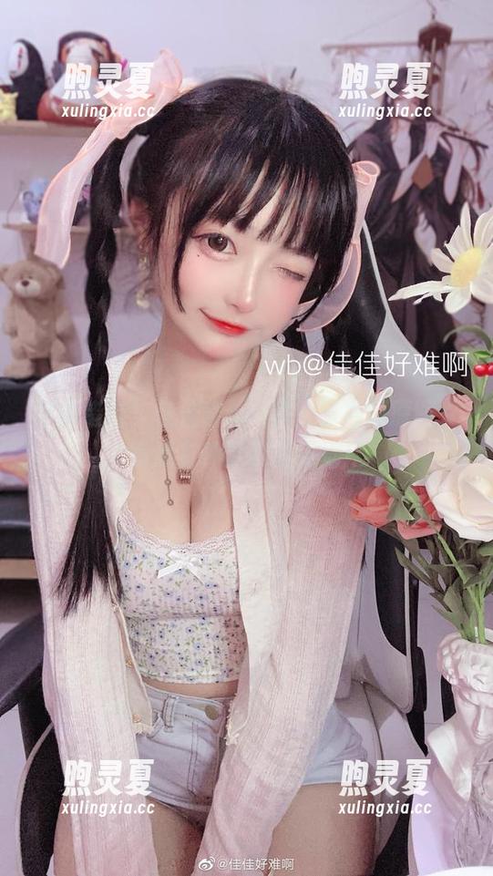 不要错过！佳佳酱ovo兔女郎最新原图，竟然有种梦幻的感觉！