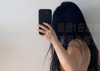 微密圈 - 图库大放送！俏妞t在瑜伽裤里的灵动，下载后你也能变身瑜伽大师！