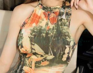 克拉女神 - 这一组慕菲的天使写真，简直让我想要提前入冬的感觉…
