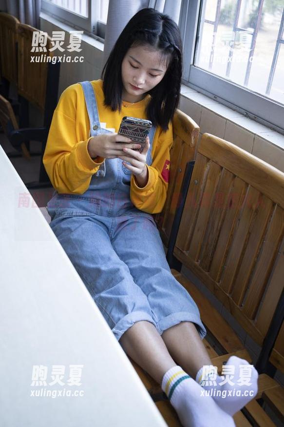 南国足艺 - 她的白裙照，静儿真是走火入魔了吗？