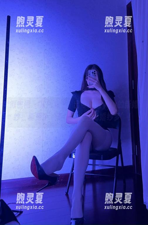 微密圈 - 从网盘里撈出可可西yyy的新婚纱，真是个‘不婚主义者的婚纱梦’！