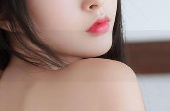 在线翻阅！那些在喵糖映画里，带着闺蜜情谊的调皮瞬间