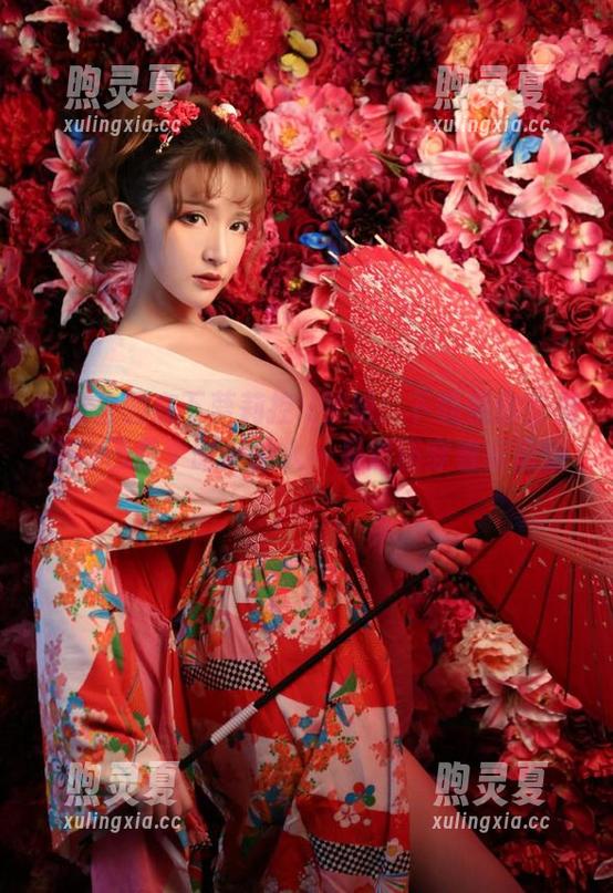 在下萝莉控ii 网盘里的在下萝莉控ii学姐:下载后你会觉得自己是个时尚达人…虽然还穿着家居服。