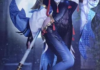 在下萝莉控ii的魔王赛车服写真——在高能赛道里静静绽放的魅力！