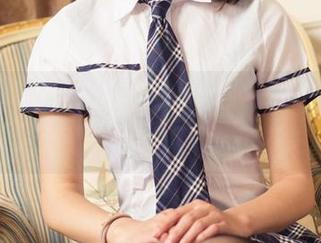 头条女神 - 在莫晓希的泳池里，合集的魅力竟是如此水灵！