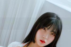 美图实录：宋哈娜(송하나)的夏天，阳光和懒散的完美交融。