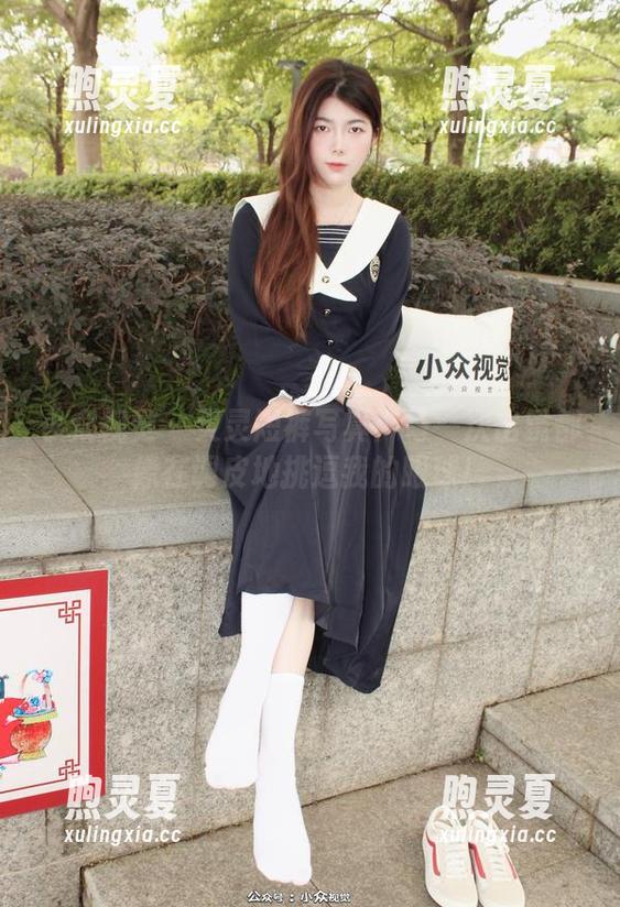 小众视觉-灵灵 小众视觉 - 灵灵短裤写真:每一次出镜都像在调皮地挑逗我的眼球!