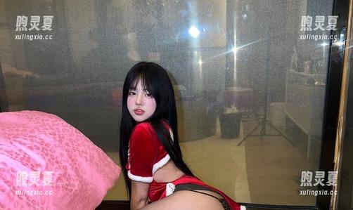小优优子 微密圈 - 红色内衣下的小心思:小优优子的高清原图谍照,期待更多