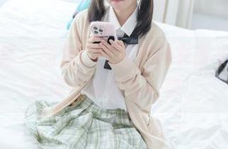 少女秩序 - 图包：千澄的睡衣时光，宛如梦境中的轻松一幕。