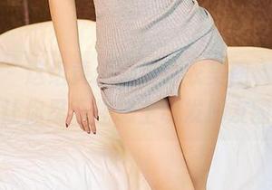 尤蜜荟 - 这组黄依婷连体衣美图，下载后会让你忍不住想主动发朋友圈！