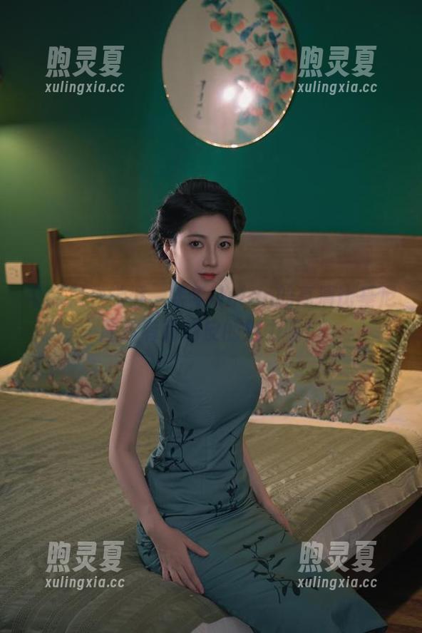 年年Nnian 可能只我觉得,年年Nnian的高清比基尼图片有种俏皮的魅力呢!