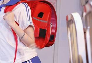 “幼水铃衣”妹妹，真是养眼啊！免费照片来一波下载，让我看看！