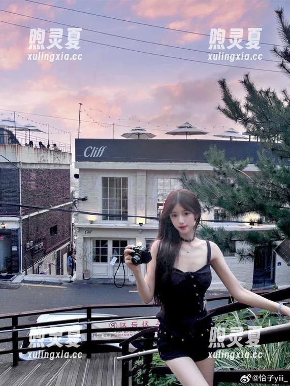 怡子yiii 冰公主怡子yiii,为什么她的网盘合集让我心跳加速?
