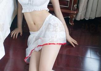 推女郎 - 精选易阳裸足美图，让它成为你今日的‘靓丽焦点’—光脚真香！