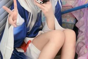 当短裙遇上摇摇乐yoyo：高清图集带你飞走