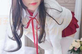 看！杏子夫人如何捕捉学妹的每一个瞬间：写真图集大揭秘！