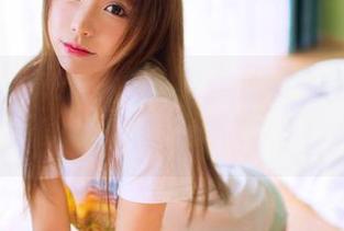 果团网 - 被王语纯的裸足迷住了，精选图片真的是太危险了！