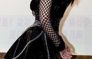 美图警告！柒柒不可爱这个骑行少女，真是让人忍不住多看几眼