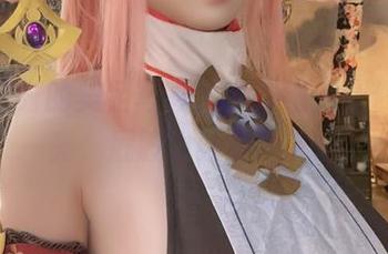桜满三时的美足写真，资源绝对让你眼前一亮，屁股也跟着翘起来！