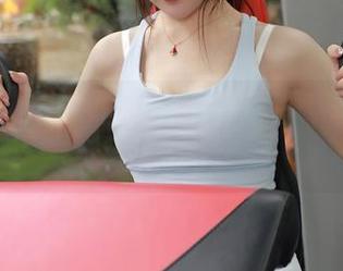 模范学院 - 不上班也能当女仆？伊小七MoMo美图图集中尽显甜美气息