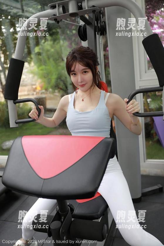 模范学院-伊小七MoMo 模范学院 - 不上班也能当女仆?伊小七MoMo美图图集中尽显甜美气息