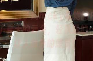 模范学院 - 白子嫣nicky和她的白色照片，像极了夏天的云朵，轻飘飘的…还有点让人意外的感觉！