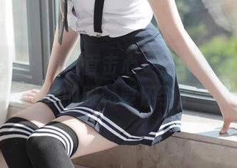模范学院 - 美图直击心灵，郑颖姗的首套写真就是‘我的眼睛要怀孕了’的节奏！