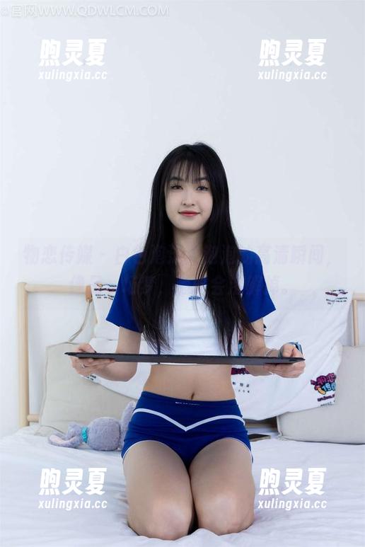 物恋传媒-泡泡 物恋传媒 - 白色泡沫:泡泡的高清瞬间,像是一场梦,随时会溶解掉。