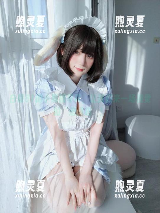 白银81 白银81的小黑狼写真,让我们来一场视觉的‘追逐战’!