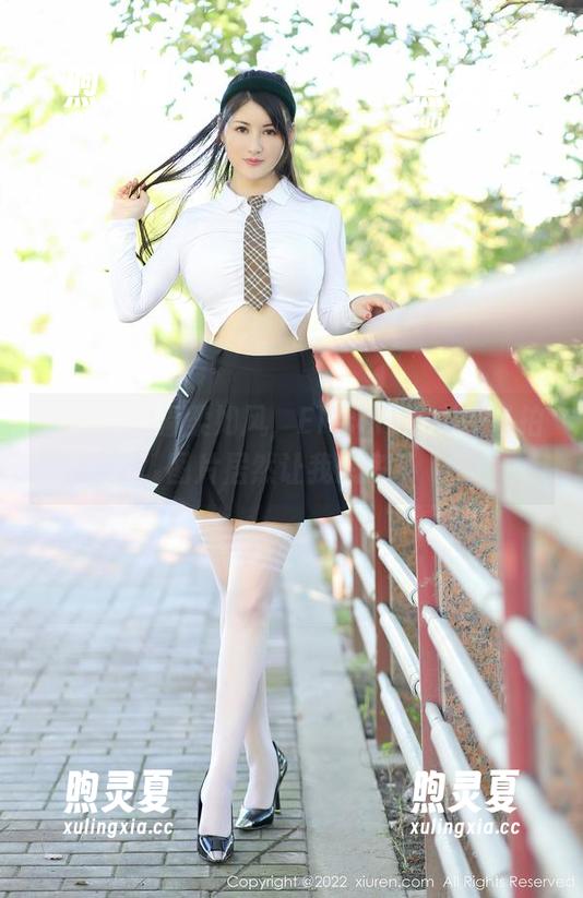 秀人网 - 温柔如风，Elise谭晓彤的私拍图片居然让我想多了