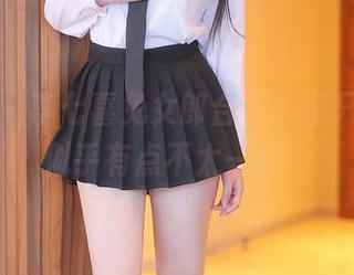 秀人网 - 李七喜兔女郎合集：那只兔子，似乎有点不太一样…